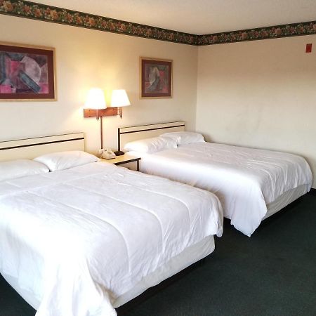 Travelstar Inn & Suites Colorado Springs Eksteriør billede