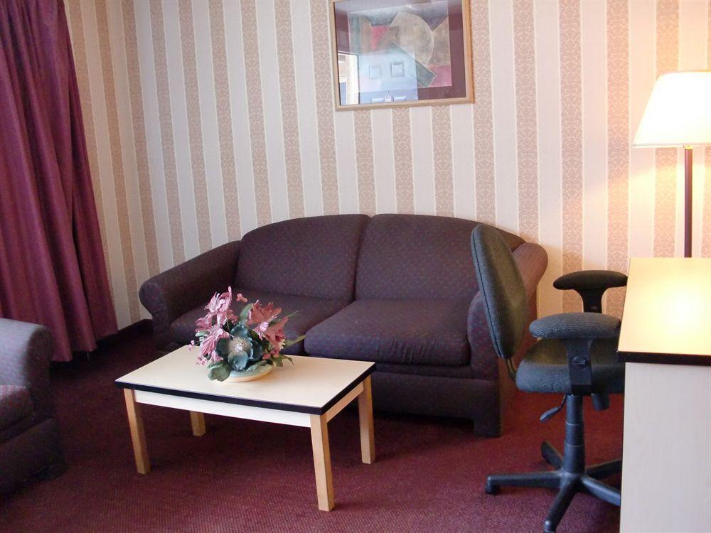 Travelstar Inn & Suites Colorado Springs Eksteriør billede