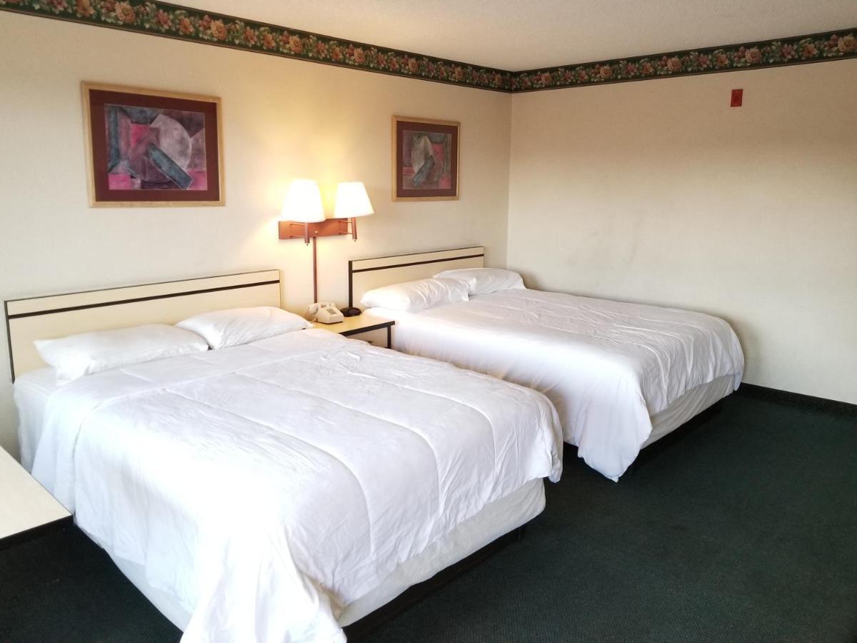 Travelstar Inn & Suites Colorado Springs Eksteriør billede